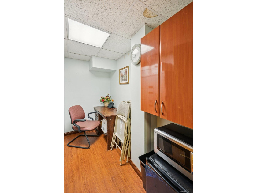 The Professional Cooperative is conveniently located in the - photo 22