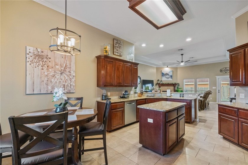 Beautifully designed one-story home in desirable Northwest - photo 11