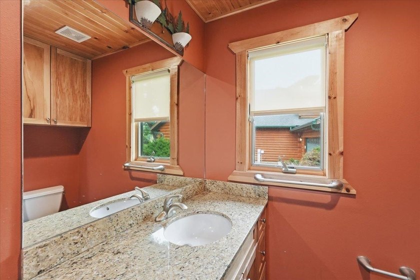Condo Fees $300/month. Retreat on the shores of Lake Wisconsin - photo 13