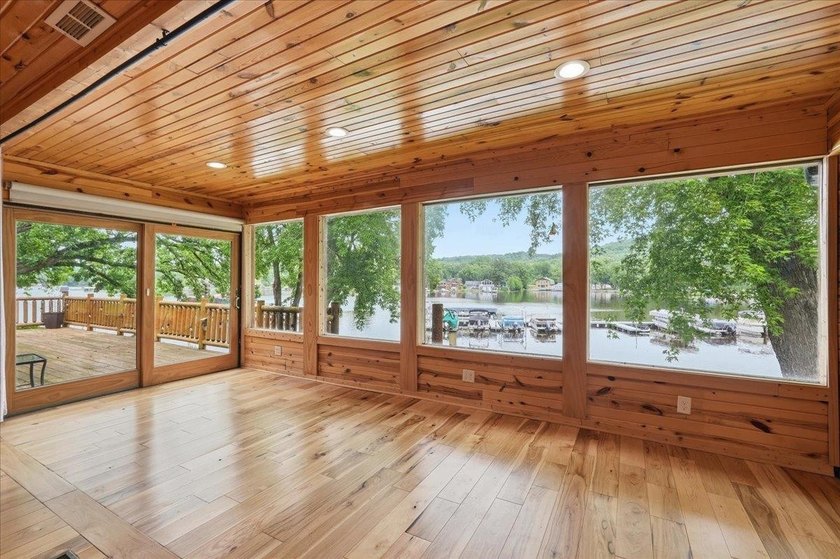 Condo Fees $300/month. Retreat on the shores of Lake Wisconsin - photo 24