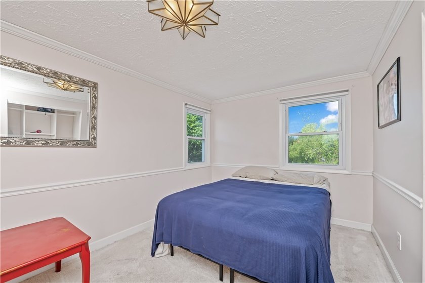 Lovingly maintained split-level in Greece! From the moment you - photo 19