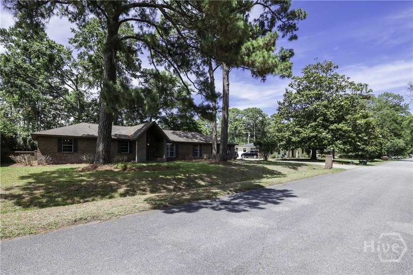 Welcome to 12 Jameswood Avenue, a charming all-brick - photo 3