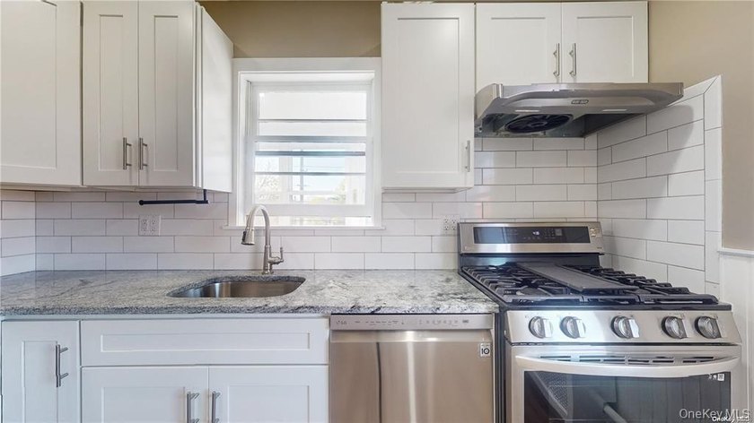 Beautiful Legal Two-Family Home, Also Works Seamlessly As A - photo 20