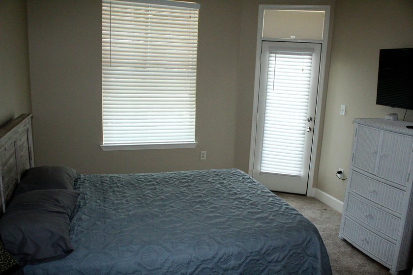In summary, this 2-bedroom, 2.5 bath condo offers a unique - photo 28