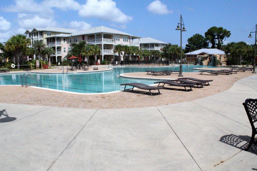 In summary, this 2-bedroom, 2.5 bath condo offers a unique - photo 32