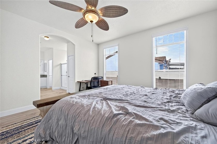 16444 BOLSA CHICA ST # 20 HUNTINGTON BEACH CA 92649 This - photo 2