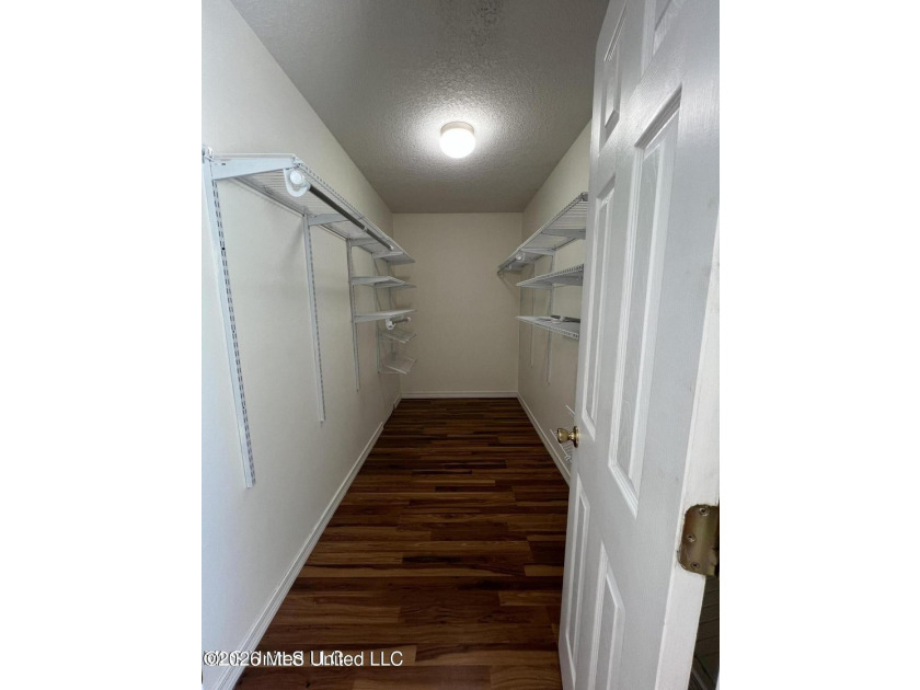 Tenant occupied till 4/30/2027. 24 hour notice for all showings - photo 8