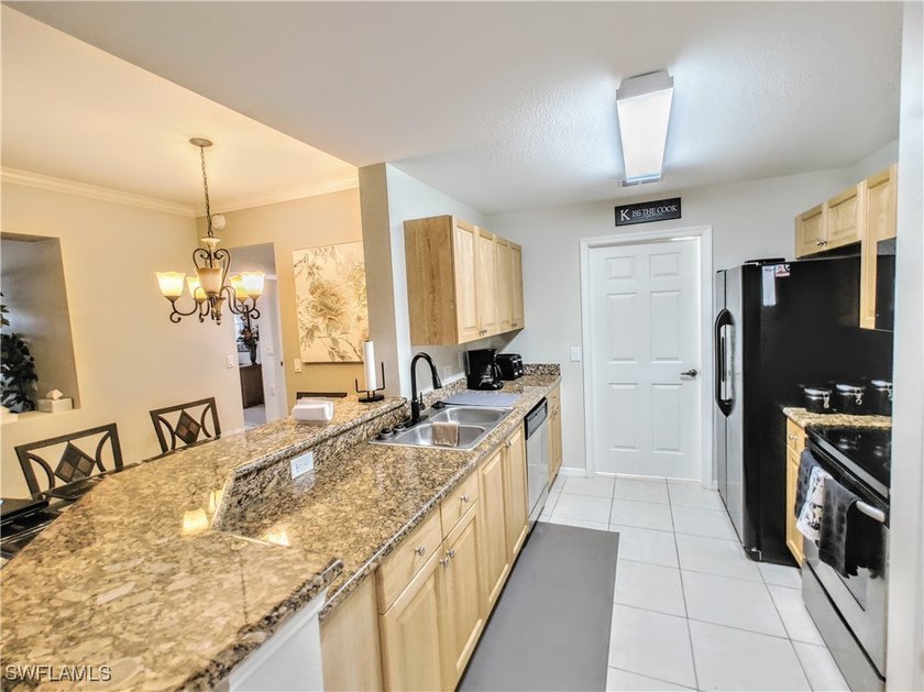 !!This is one of the rare FIRST FLOOR two bedroom units in that - photo 14