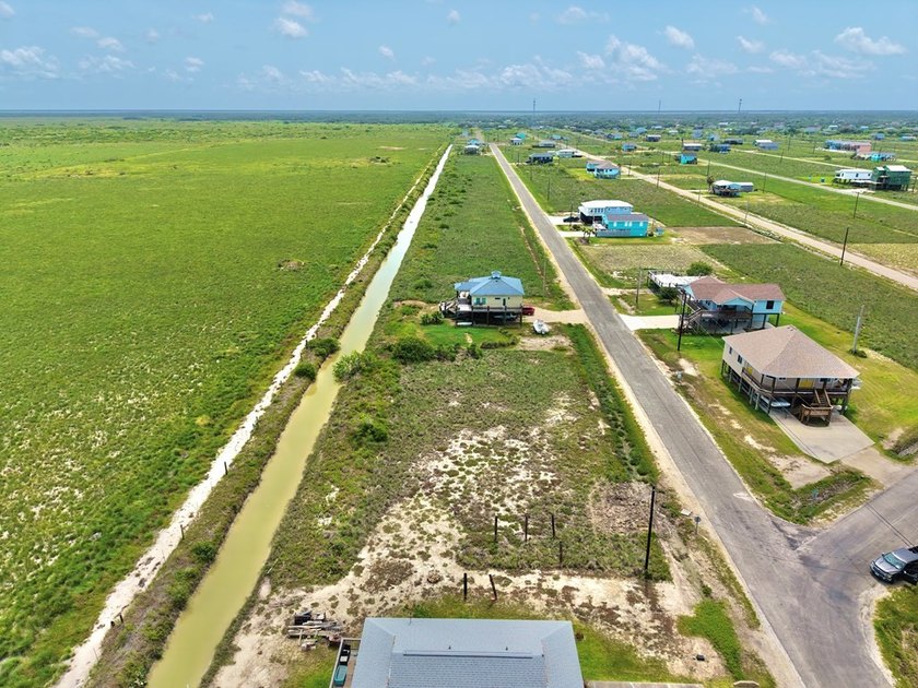 Build your dream home on this affordable 100' x 100' homesite - photo 13
