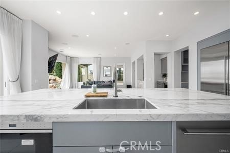 Welcome to a beautifully remodeled and fully furnished - photo 17