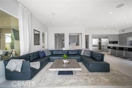 Welcome to a beautifully remodeled and fully furnished - photo 28