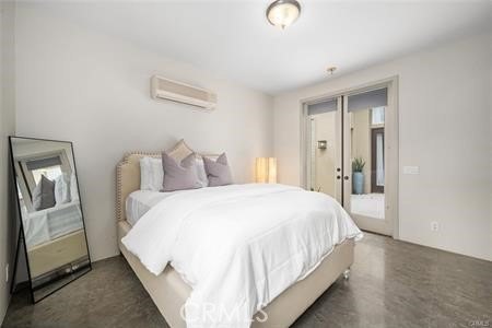 Welcome to a beautifully remodeled and fully furnished - photo 37
