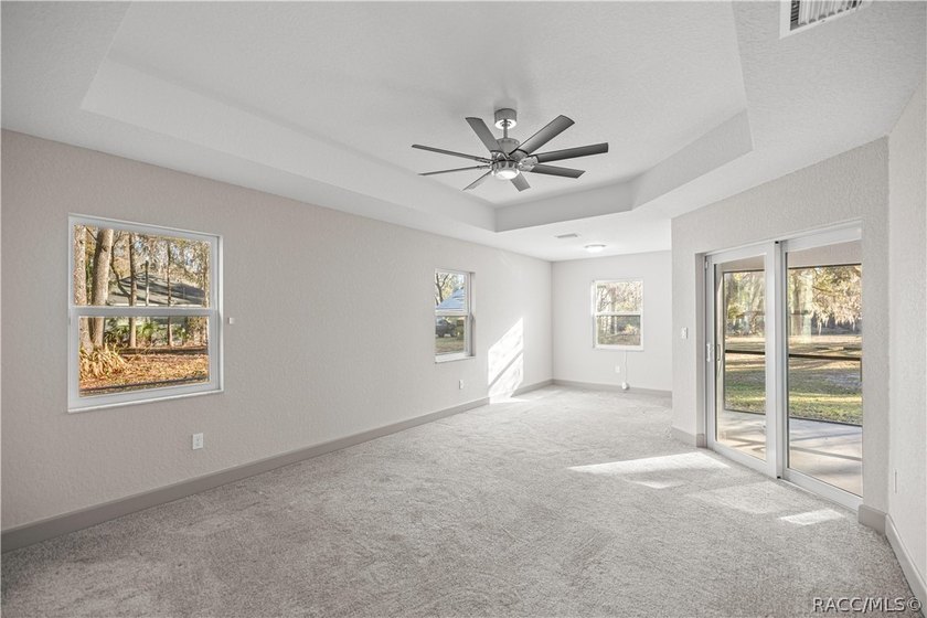 Welcome to luxury waterfront living on the infamous Rainbow - photo 8