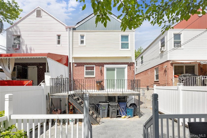 Accepted Offer 12/14. Semi-attached single family house in - photo 10
