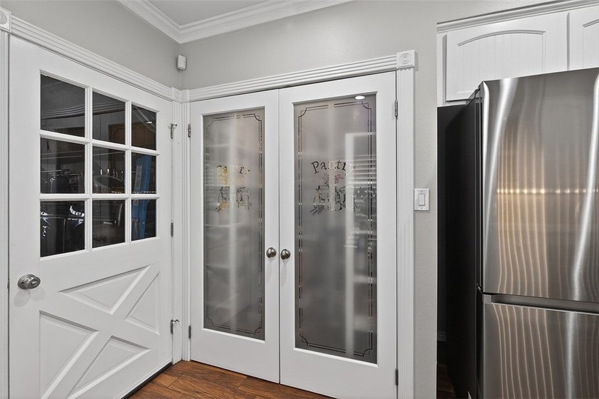 From the moment you walk in, this beautiful home is sure to - photo 14