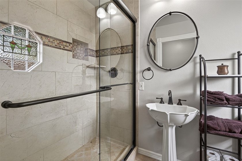 From the moment you walk in, this beautiful home is sure to - photo 17