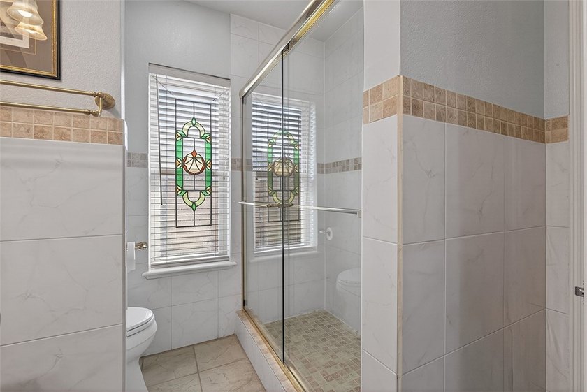 From the moment you walk in, this beautiful home is sure to - photo 27