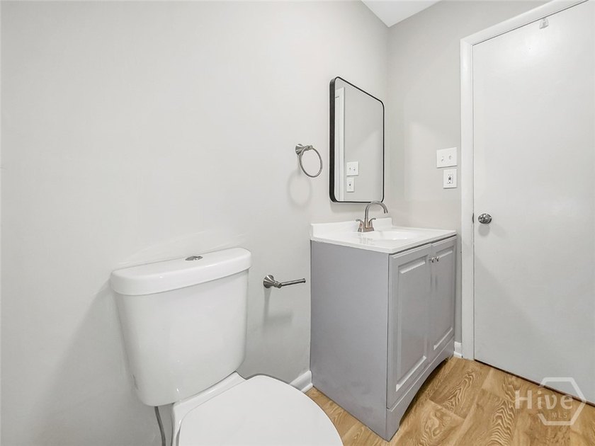 Come home to this recently renovated, all-brick, move-in-ready - photo 30