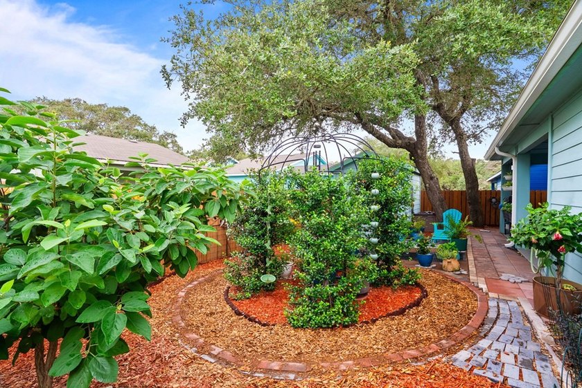 Welcome to the relaxed coastal lifestyle of Captains Bay - photo 16
