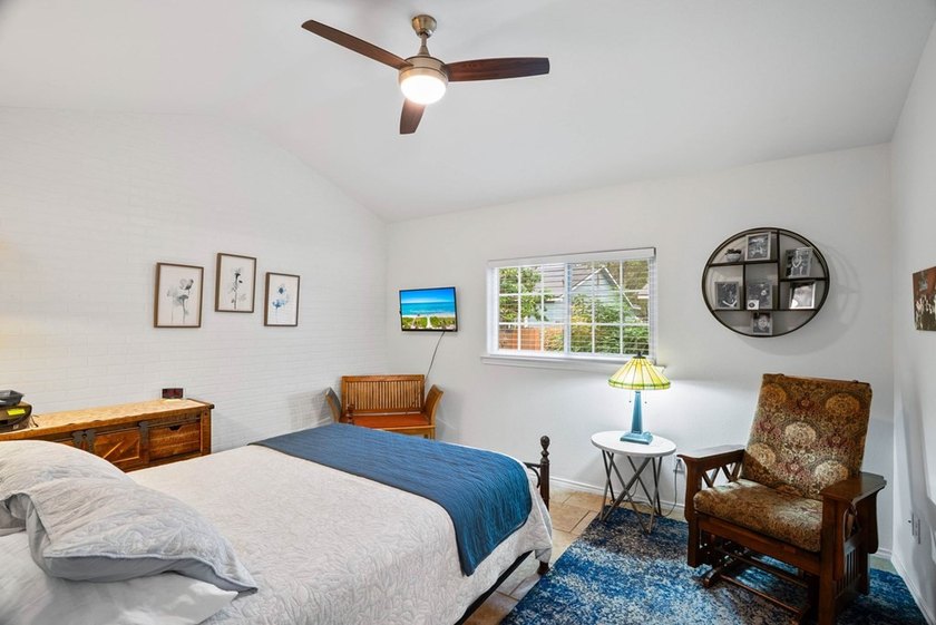 Welcome to the relaxed coastal lifestyle of Captains Bay - photo 18