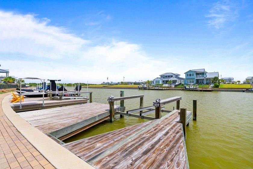 150 Foxtail Lane, where luxury and effortless coastal living - photo 30