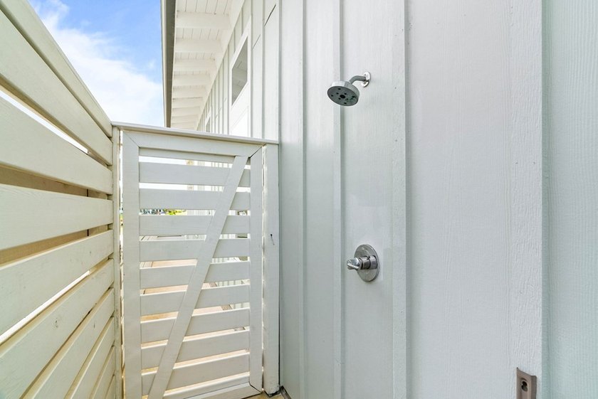 150 Foxtail Lane, where luxury and effortless coastal living - photo 33