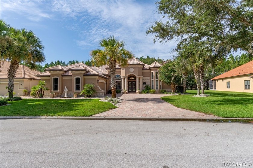 **4 -Bed, 4 -Bath Luxury Estate with added Casita and pool in - photo 3