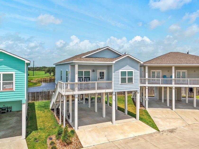 Coastal charm, thoughtful updates, and an unbeatable location - photo 36