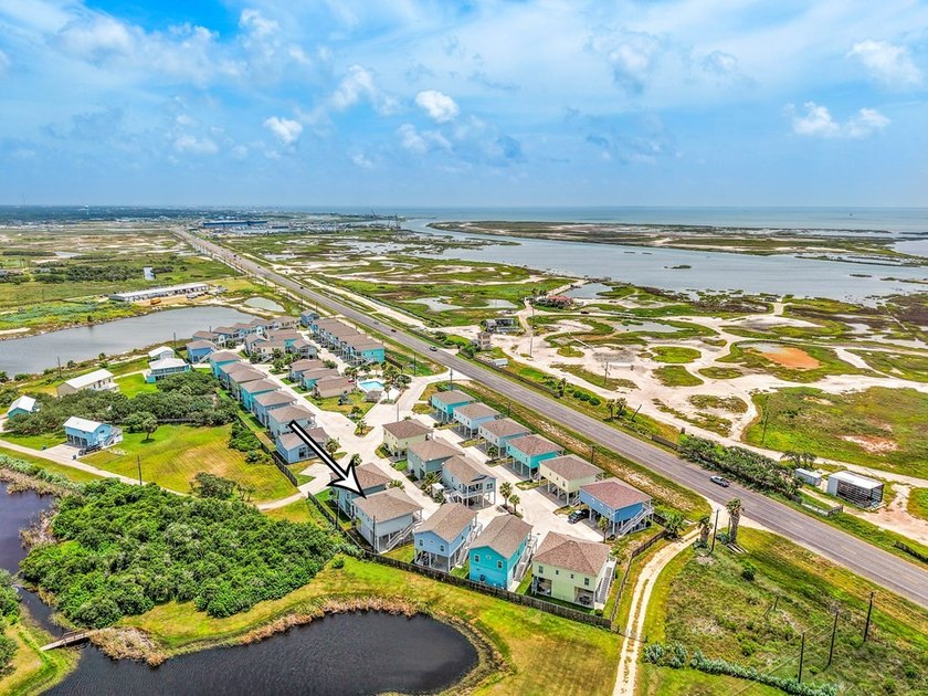 Coastal charm, thoughtful updates, and an unbeatable location - photo 43