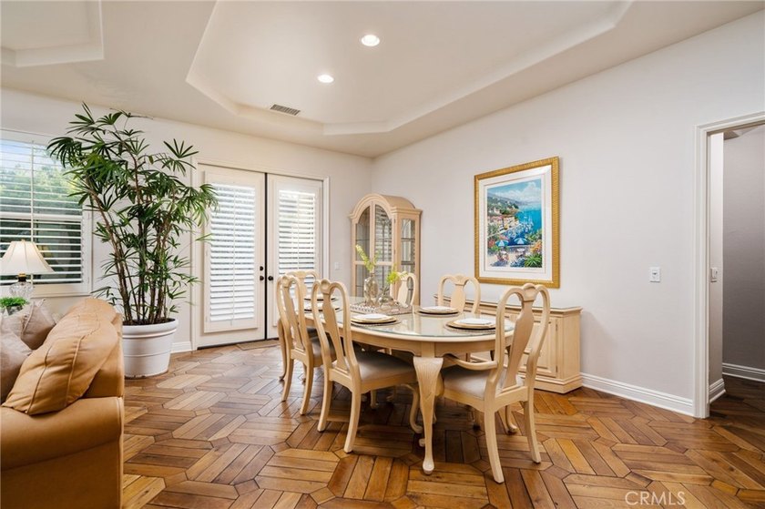 Located in the highly coveted gated community of Oakhart Estates - photo 9