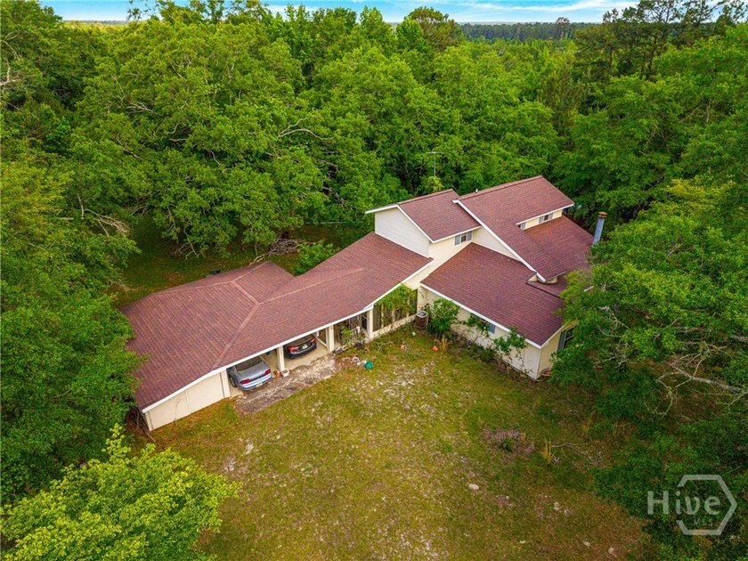 Looking for your own private hunting retreat? Come see this - photo 4