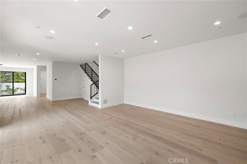 Nestled in the highly coveted Cliff Haven enclave of Newport - photo 12