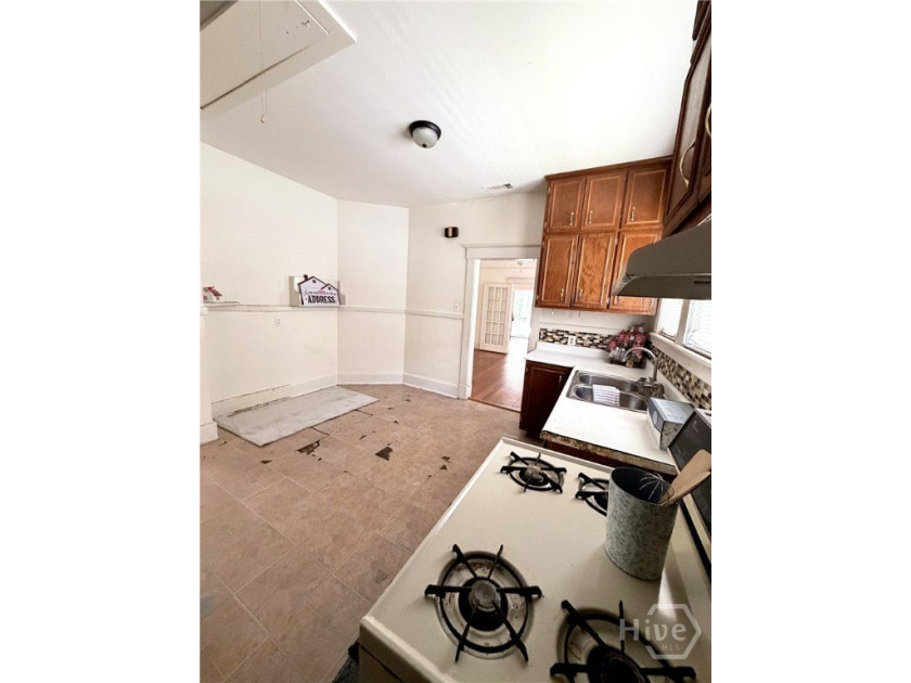 Back on the Market - no fault of the Seller. Opportunity knocks - photo 14
