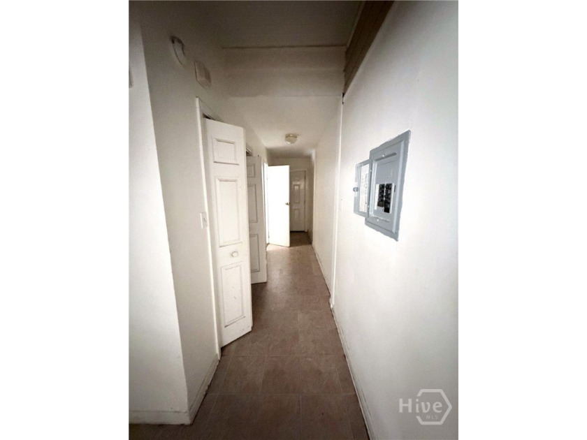Back on the Market - no fault of the Seller. Opportunity knocks - photo 17