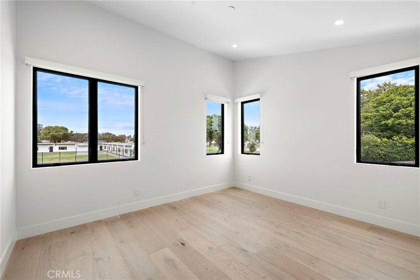 Nestled in the highly coveted Cliff Haven enclave of Newport - photo 23