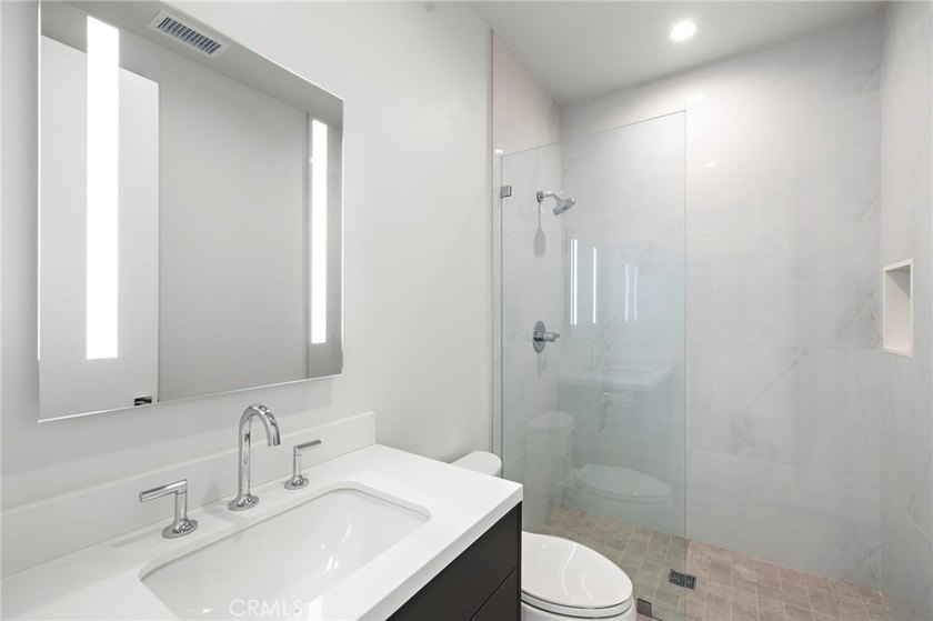 Nestled in the highly coveted Cliff Haven enclave of Newport - photo 28