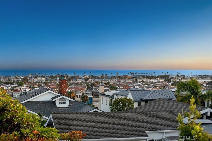 Nestled in the highly coveted Cliff Haven enclave of Newport - photo 30