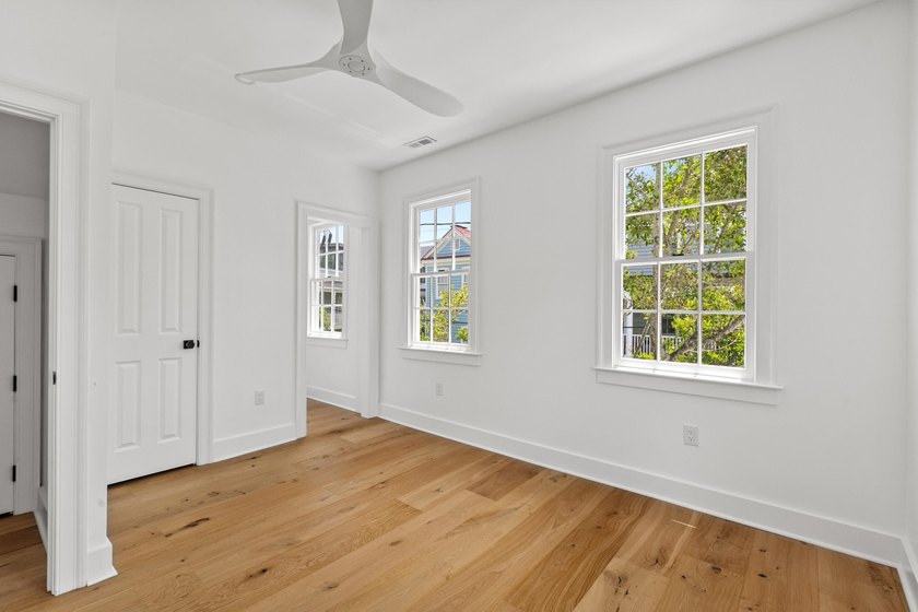 2 Henrietta Street is a beautifully preserved and recently - photo 31