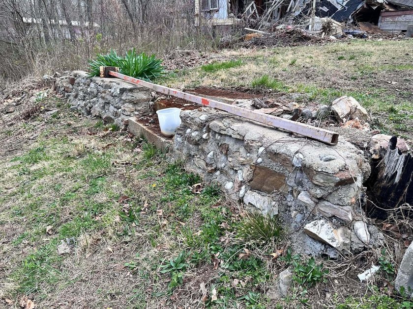 Build your lake home or manufactured here! Walking distance to - photo 11