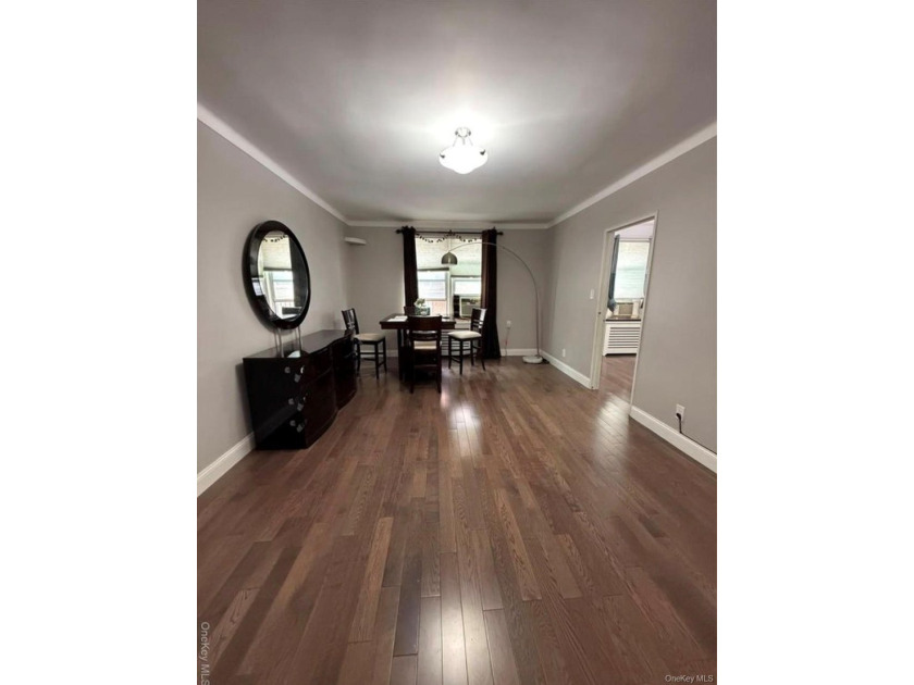 Beautiful well maintained unit in desirable Forest Hills - photo 12
