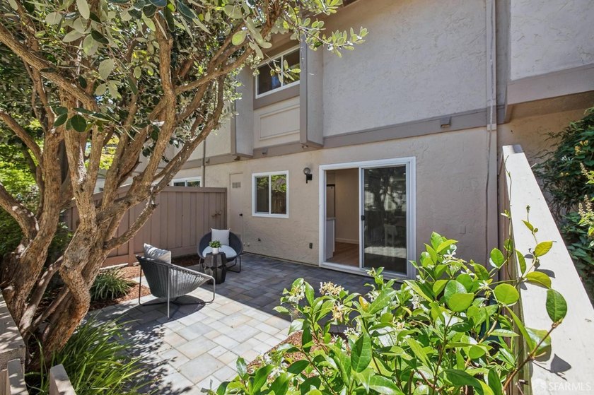 Extensively remodeled and move-in ready, this Cupertino townhome - photo 15