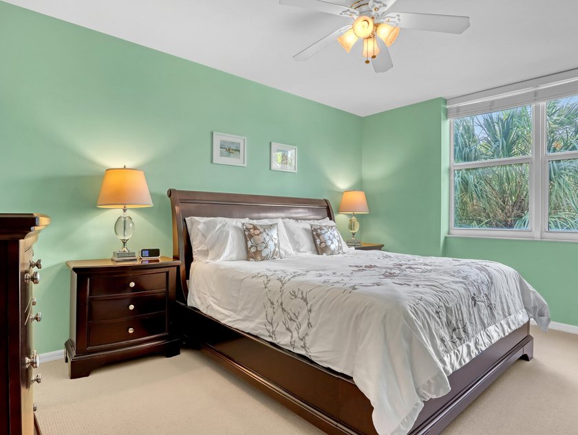 Lots of great perks come with this Marina Village corner unit - photo 20