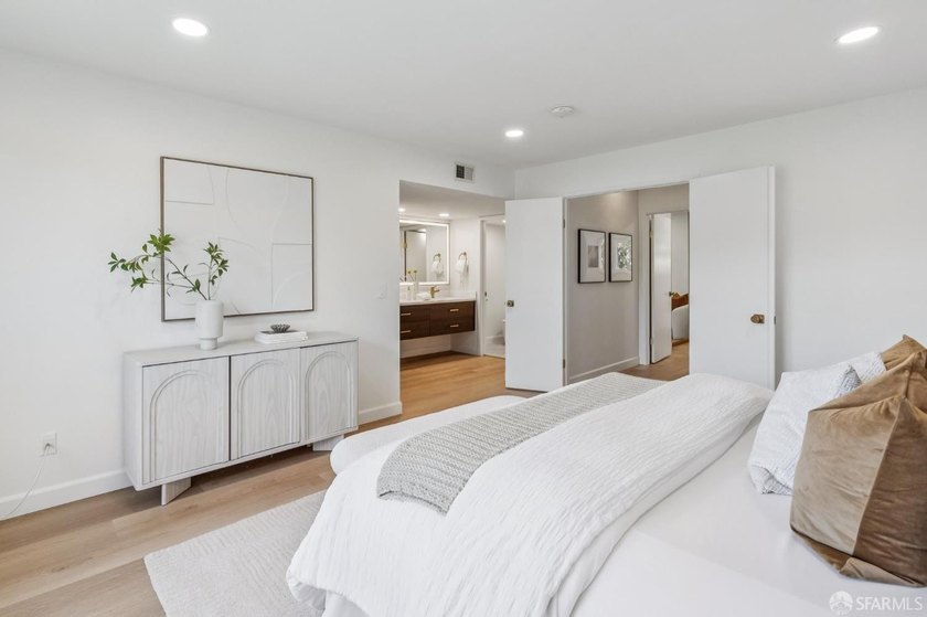 Extensively remodeled and move-in ready, this Cupertino townhome - photo 21