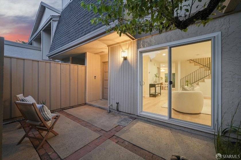 Extensively remodeled and move-in ready, this Cupertino townhome - photo 38