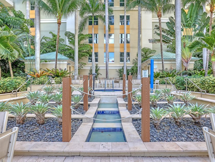 Lots of great perks come with this Marina Village corner unit - photo 44