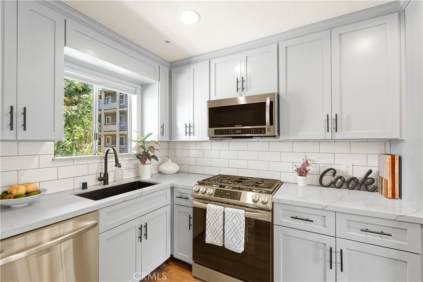 Every inch of this beautifully updated one-bedroom condo has - photo 6