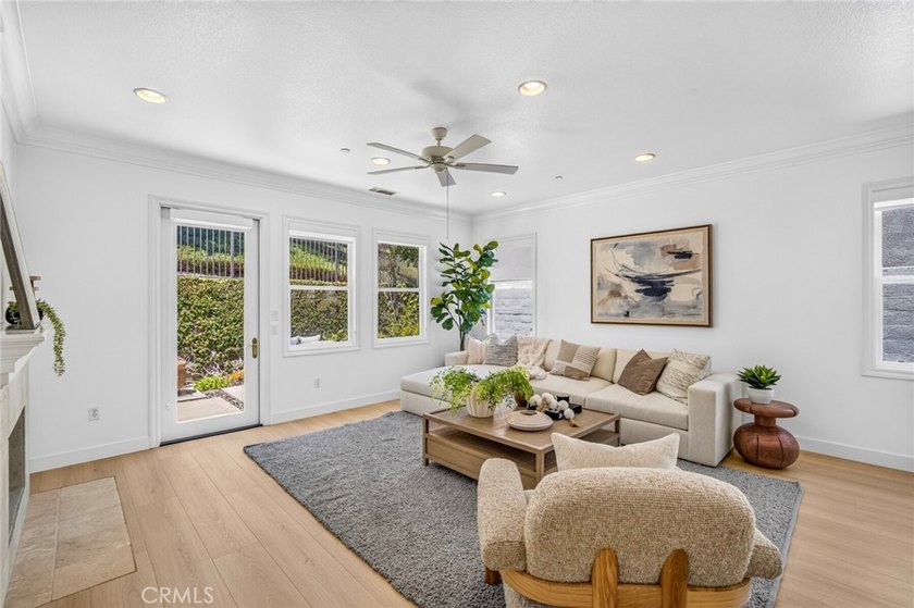 Just remodeled and ready for you to enjoy: a - photo 10