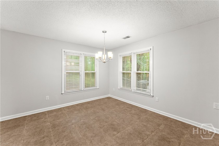 Nestled on a quiet, tree-lined street surrounded by mature trees - photo 6