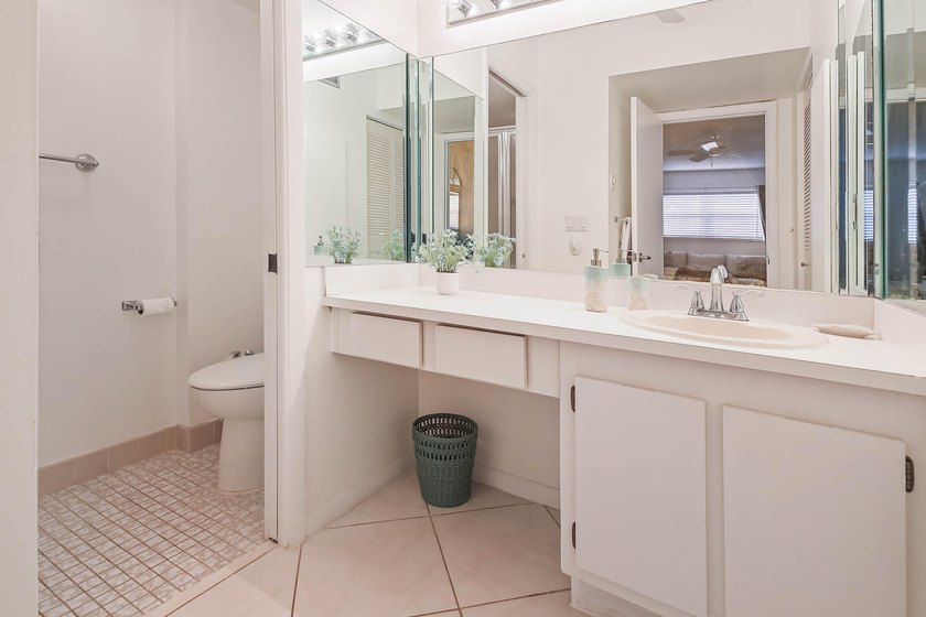 WELCOME TO THIS NATURALLY BRIGHT CONDO WITH SOUTH FACING BALCONY - photo 18