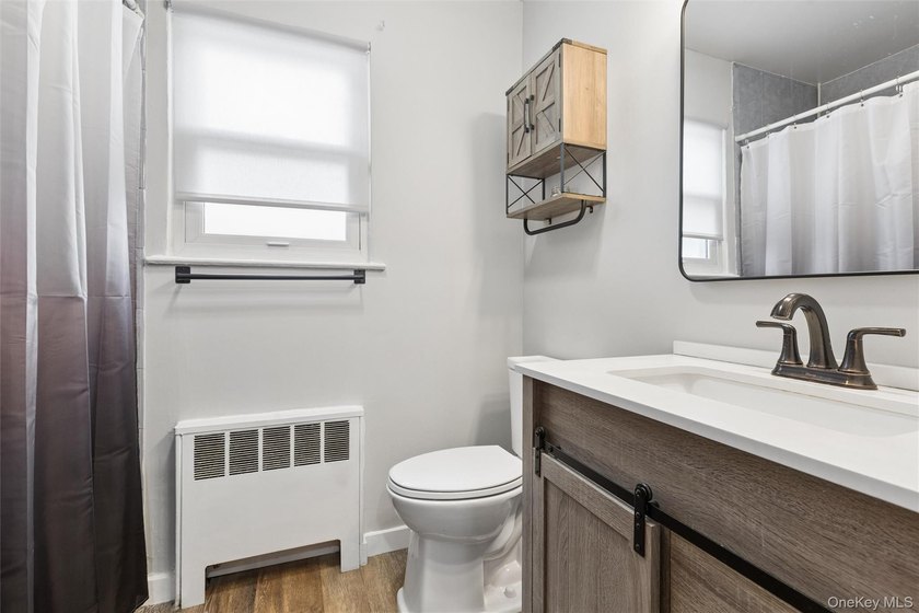 Welcome to this beautifully maintained 3 bedroom, 2 bathroom - photo 16